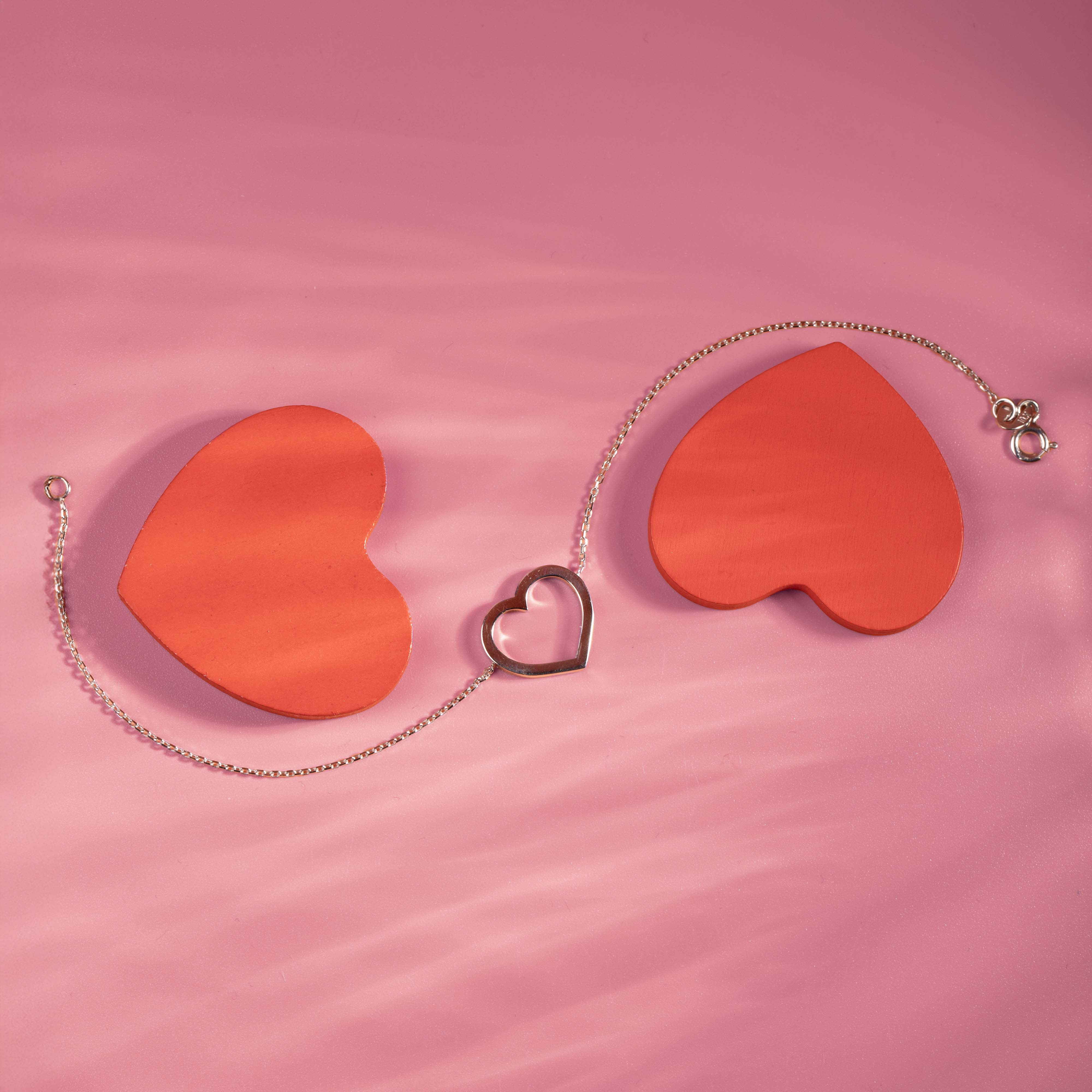 14K White Gold Heart Bracelet