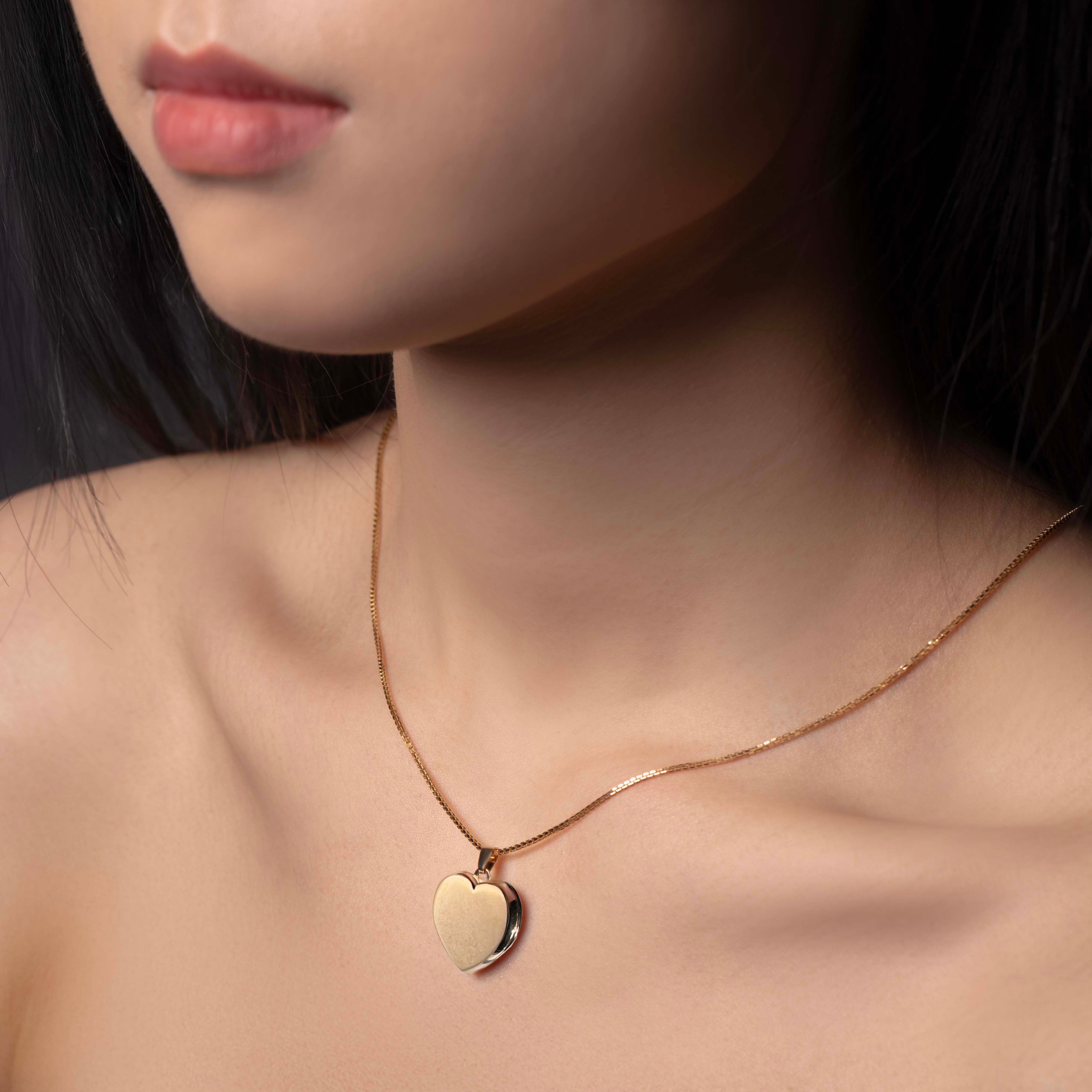10K Yellow Gold Heart Locket Necklace