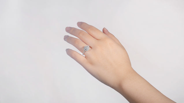 18K White Gold Kilani Signature Round Engagement Ring