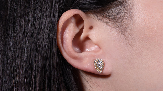 18K White Gold Pear Diamond Earrings