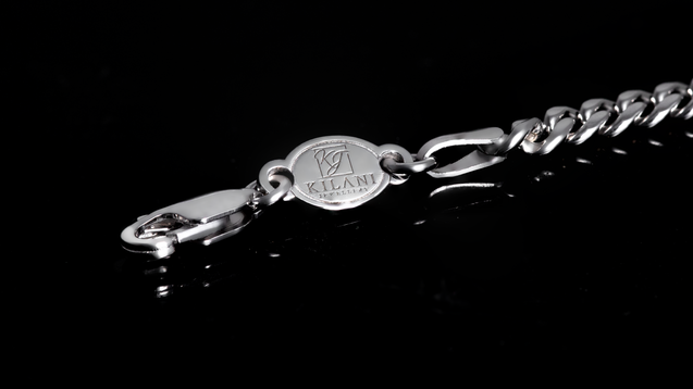 10K White Gold Leo Link Bracelet