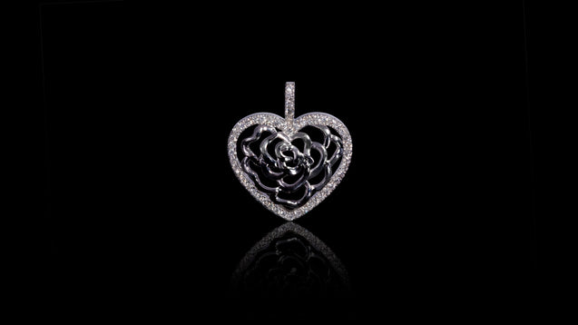 18K White Gold Rose In Heart Diamond Pendant