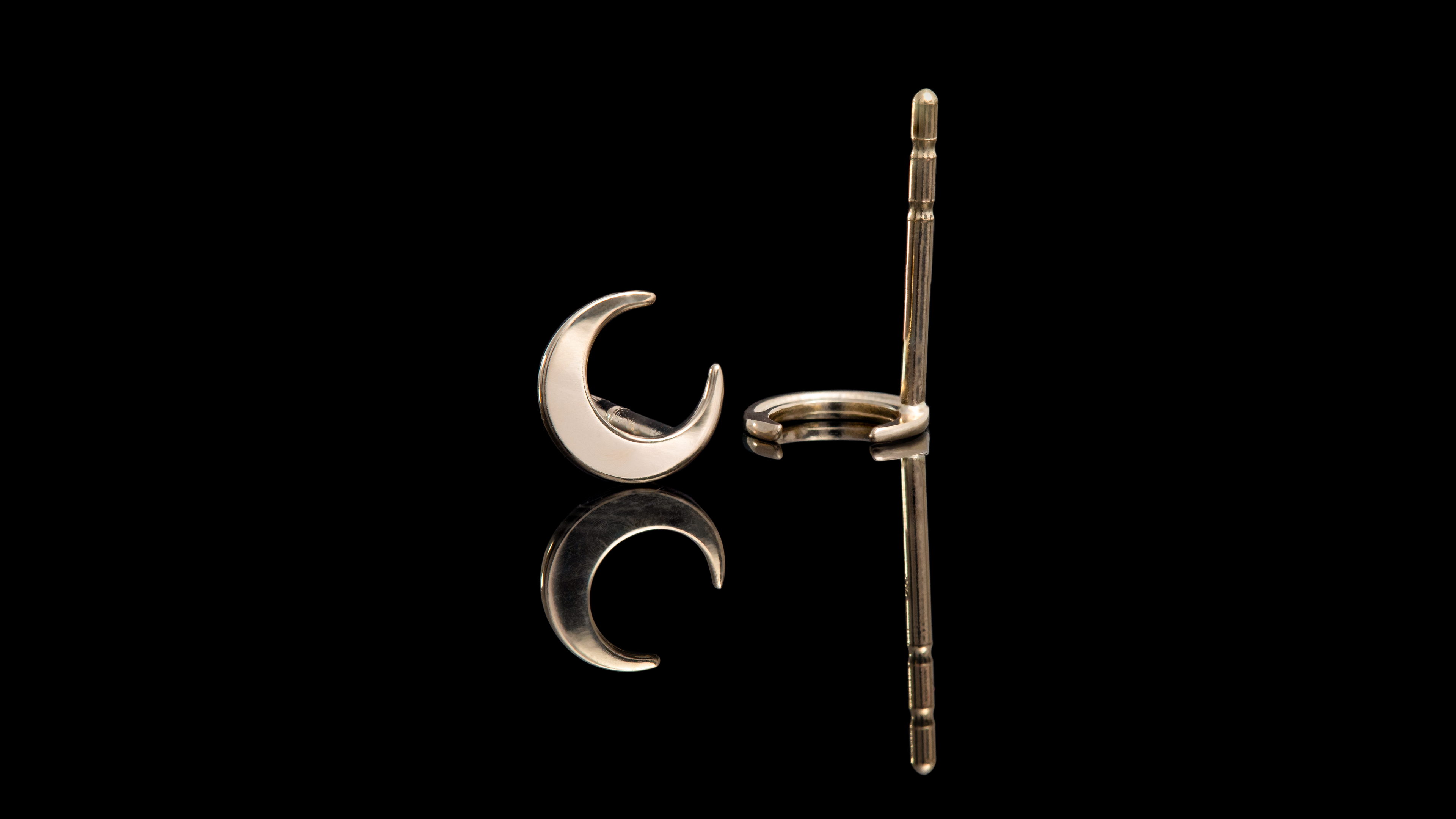 Crescent Moon Earrings | Gold Jewelry