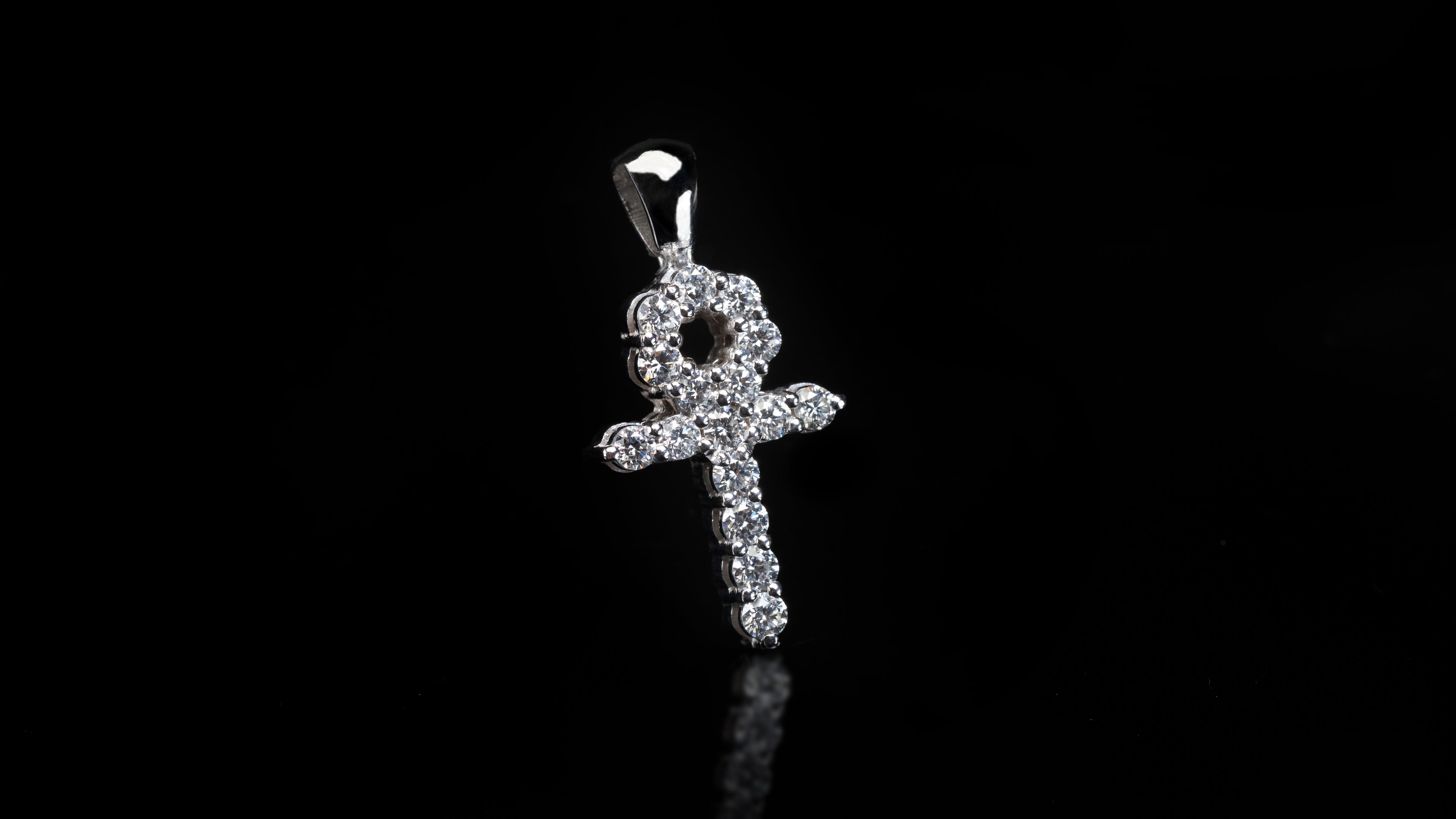 14k White Gold Tennis Ankh Diamond Pendant