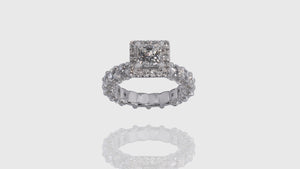 19K White Gold Princess Halo Engagement Diamond Ring