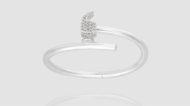 [Pre-Order] 18K White Gold Diamond Chakoch Head Bangle Bracelet (17-20)